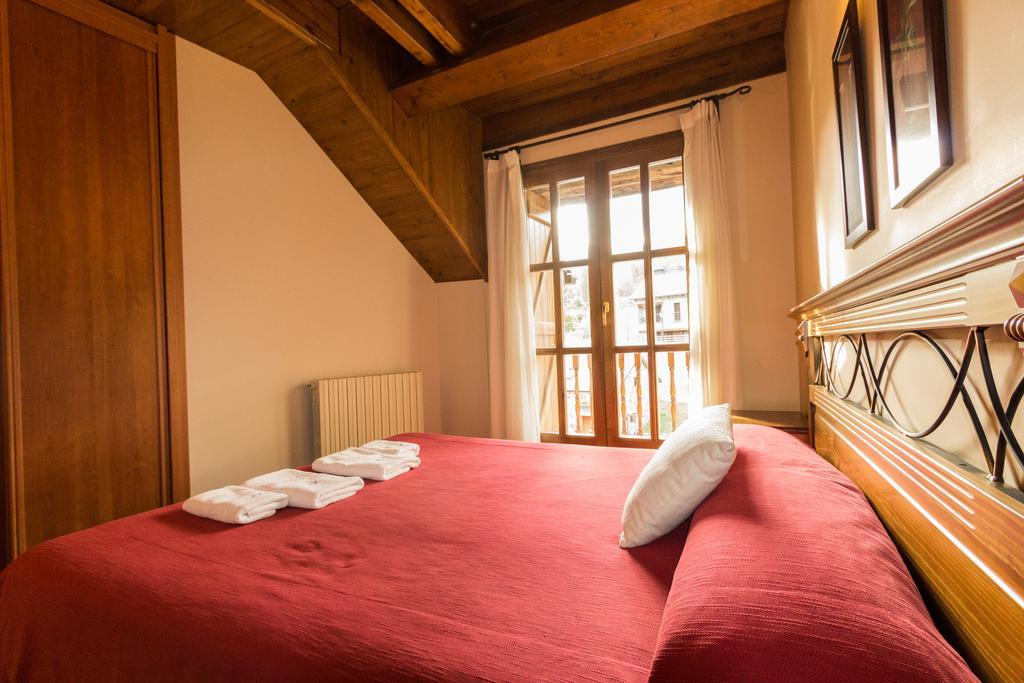 Apartamentos Casa Lavedan トラマカスティリャ・デ・テナ エクステリア 写真