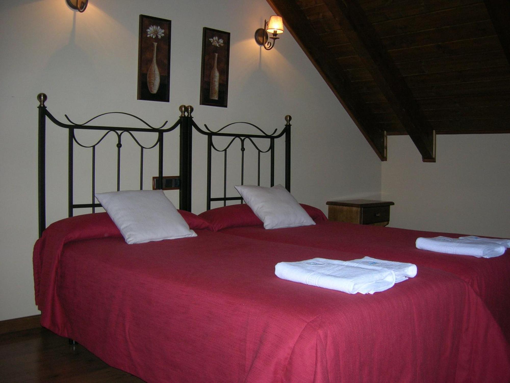 Apartamentos Casa Lavedan トラマカスティリャ・デ・テナ エクステリア 写真