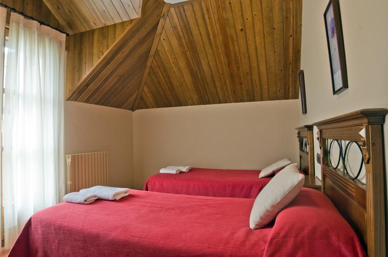 Apartamentos Casa Lavedan トラマカスティリャ・デ・テナ エクステリア 写真