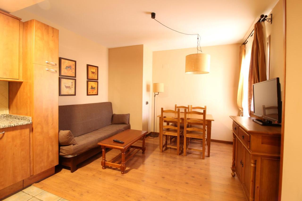 Apartamentos Casa Lavedan トラマカスティリャ・デ・テナ エクステリア 写真