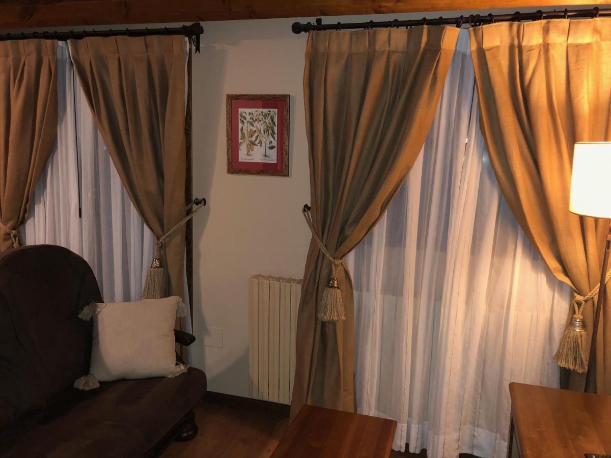 Apartamentos Casa Lavedan トラマカスティリャ・デ・テナ エクステリア 写真