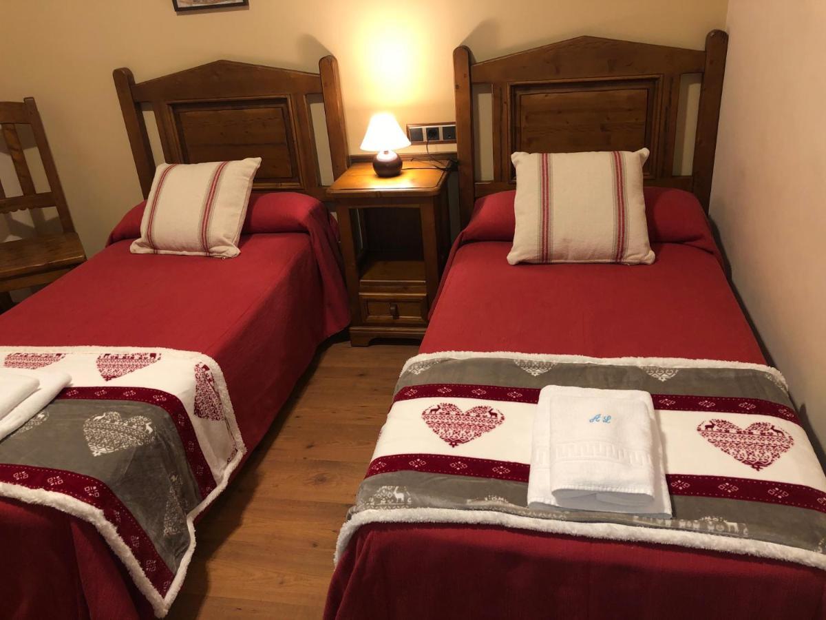 Apartamentos Casa Lavedan トラマカスティリャ・デ・テナ エクステリア 写真