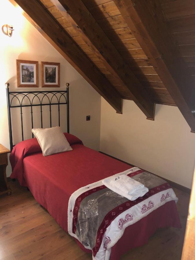 Apartamentos Casa Lavedan トラマカスティリャ・デ・テナ エクステリア 写真