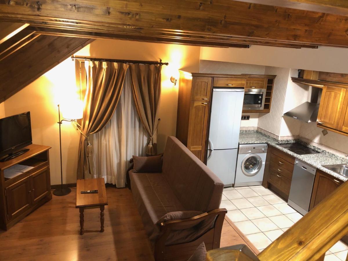 Apartamentos Casa Lavedan トラマカスティリャ・デ・テナ エクステリア 写真